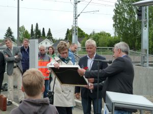 offisiell &aring;pning 